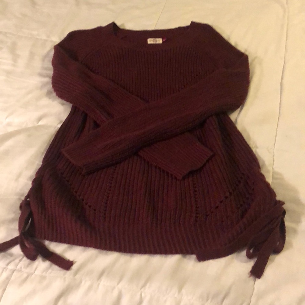 Beautiful maroon sweater